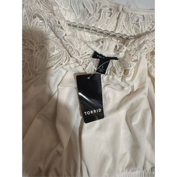 Flocked Mesh Crew Neck Bell Sleeve Swing Top sz 2 nwt - Picture 6 of 6